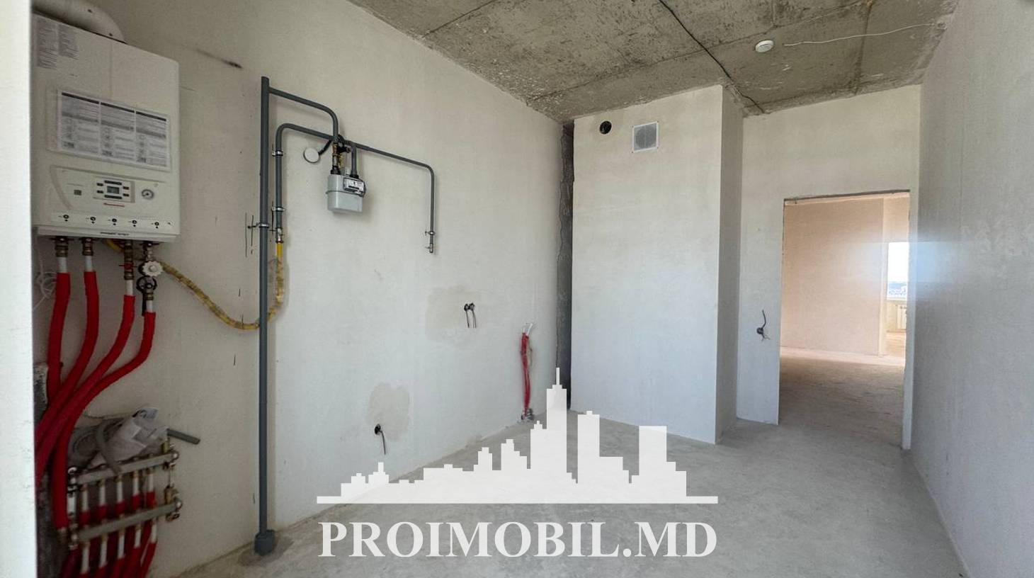 https://images.proimobil.md/s1ZuHQCc58GiyVyCI8GSwwEIDaZD8VRxcSiKvp0NI-E/watermark:0.75:so:0:30:0.39/resize:fill:1460:816:1/gravity:ce/bG9jYWw6Ly8vZXN0YXRlL2xyLzgyZmUzZjFhLTE5NWQtNGIwOC1hYjlhLThmNWM2OWE3Zjg3Zi5qcGVn