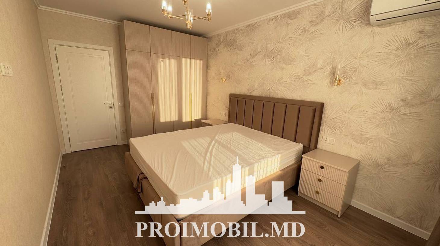 https://images.proimobil.md/s59zzE2qANxrCshX9WdBDVAC5JgyxRr-O_MHs4SXGJw/watermark:0.75:so:0:30:0.39/resize:fill:1460:816:1/gravity:ce/bG9jYWw6Ly8vZXN0YXRlL2xyLzA2ZWE4MTkwLWIxYTAtNGIzZi04NmI4LTI3MDgzZjRmN2VkYi5qcGVn