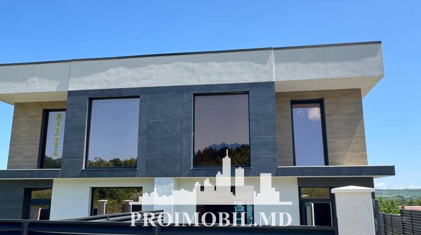 https://images.proimobil.md/s6b1sQChS-ZwOSch069SBjlVC226mtzCsj9k-kXPx8Q/watermark:0.75:so:0:30:0.39/resize:fill:1460:816:1/gravity:ce/bG9jYWw6Ly8vZXN0YXRlL2xyLzQ2MWFiZDNlLWI0NWEtNDc0MS1iZDA4LWQzNGQxZWNmODIzMC5qcGVn
