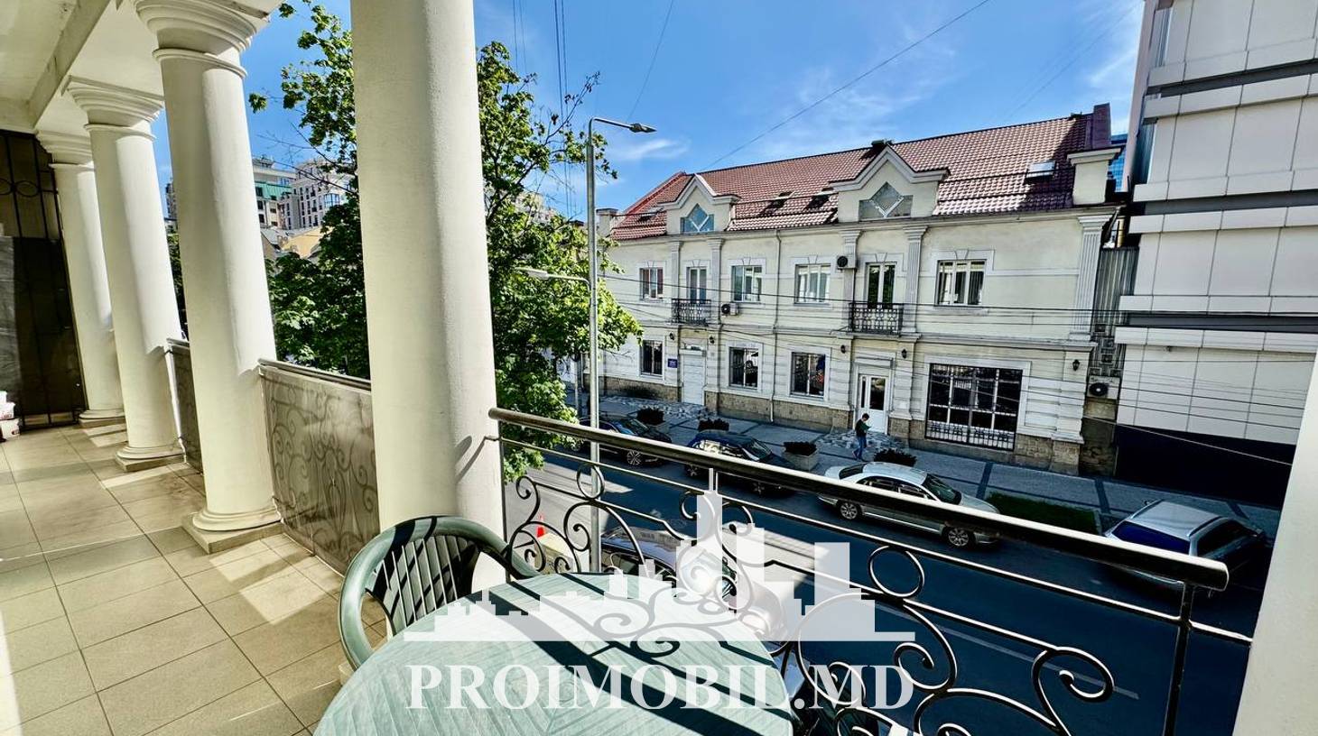 https://images.proimobil.md/s83jdhEhTHVvtrwYj9oCn_oWRVetgxrF3VnTSrqgJNc/watermark:0.75:so:0:30:0.39/resize:fill:1460:816:1/gravity:ce/bG9jYWw6Ly8vZXN0YXRlL2xyL2IxYTUxNmI0LTA5YTEtNDA0OC04ZTc5LWY0YjFkYTE0OTJiMy5qcGVn