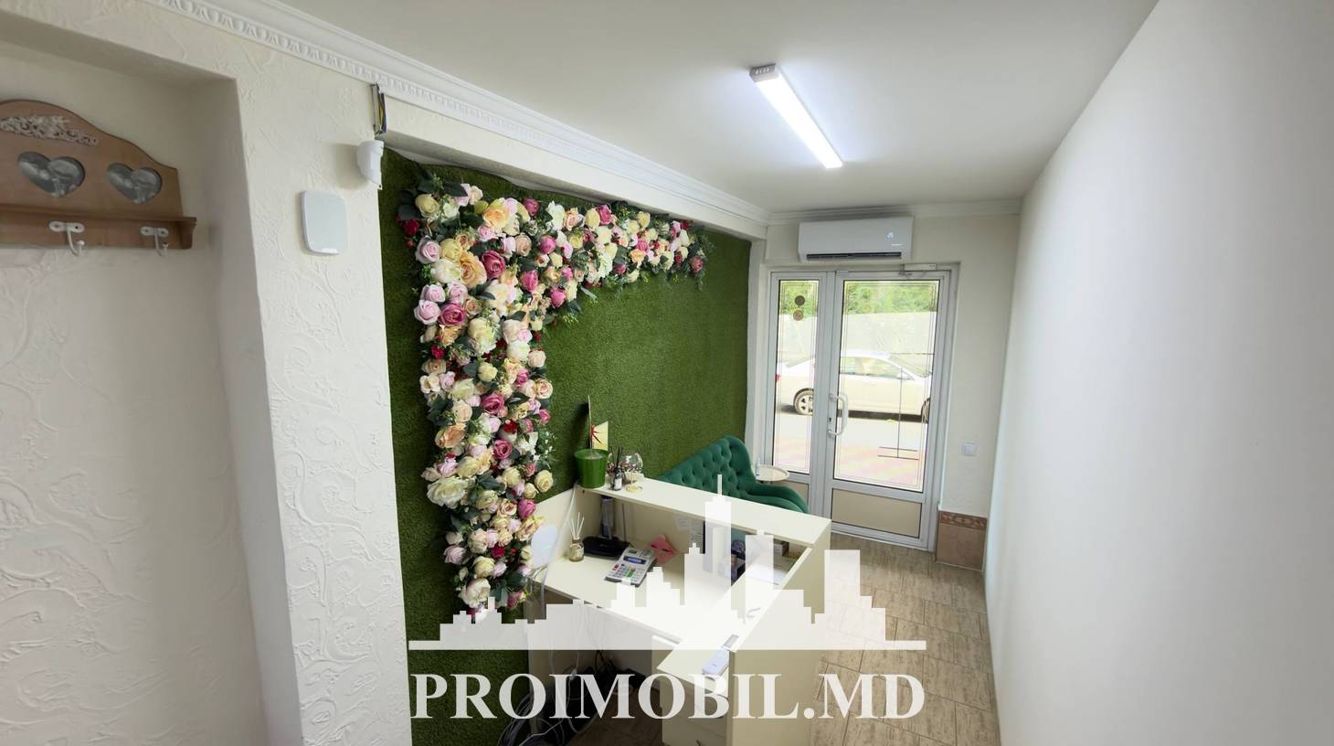 https://images.proimobil.md/sAP1fN7bT62vxSDTg5OvKQYO-wlhzBeiR9-vjecUiQI/watermark:0.75:so:0:30:0.39/resize:fill:1460:816:1/gravity:ce/bG9jYWw6Ly8vZXN0YXRlL2xyL2M3Njg3YmYxLTBjNTUtNDg3Yi1iOTVlLTI5ZTM2MjcwYjBhYS5qcGVn