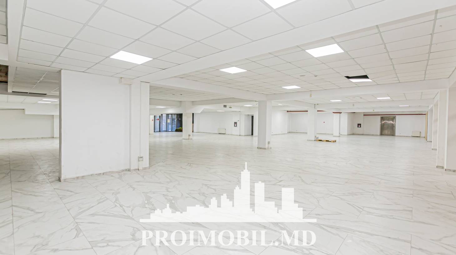 https://images.proimobil.md/sAXwm2Iv0eiHFzdSNNSHwQ55i6zkHW33VBJvE77a7xM/watermark:0.75:so:0:30:0.39/resize:fill:1460:816:1/gravity:ce/bG9jYWw6Ly8vZXN0YXRlL2xyLzBmMmQyMjlhLTczMzgtNGZlMC04M2QwLTUyN2NjMzFmZWU5Yi5qcGVn