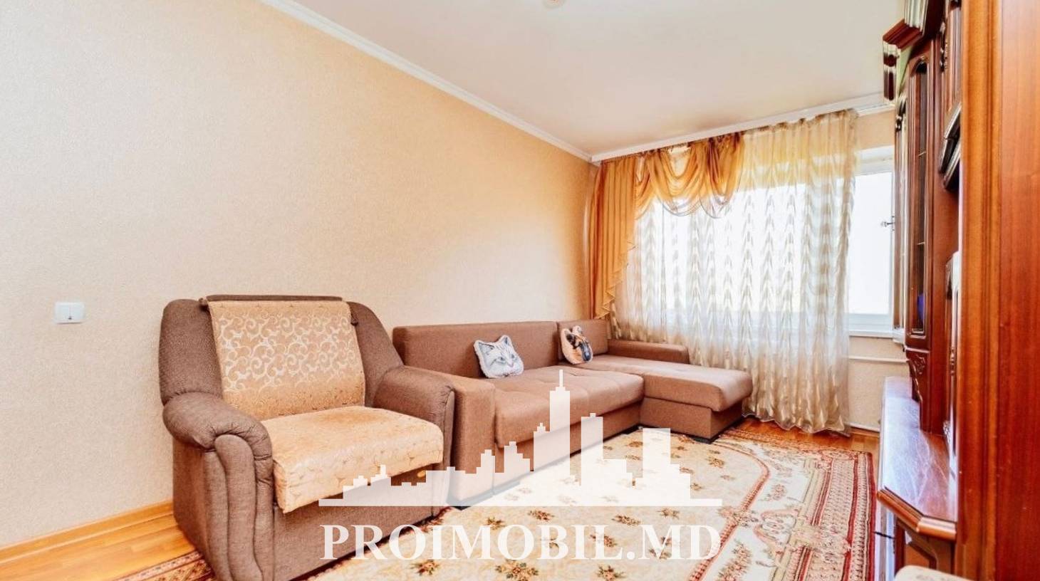https://images.proimobil.md/sF_Gxu6zGeywLllw_QDkByHmivQVhK2psnRNBWVAwSU/watermark:0.75:so:0:30:0.39/resize:fill:1460:816:1/gravity:ce/bG9jYWw6Ly8vZXN0YXRlL2xyLzg2OWI4NGU4LTFkOGUtNDMyNS1hODUzLTMzNGM4NjZhNmFmMC5qcGVn