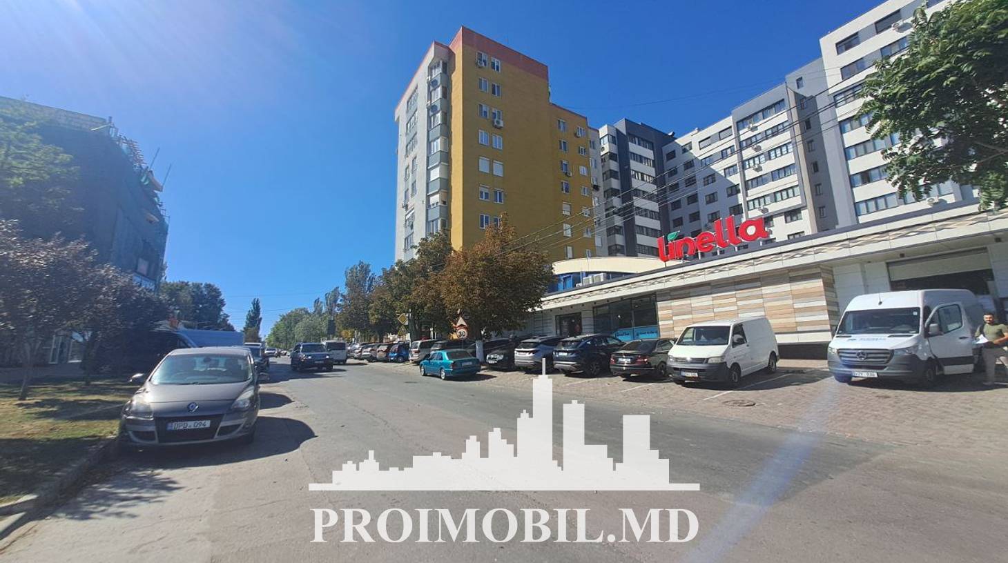 https://images.proimobil.md/sGEcp6o15-SIO31xWUPzbajvrGyUYLcqxQ8qKc5Yjsc/watermark:0.75:so:0:30:0.39/resize:fill:1460:816:1/gravity:ce/bG9jYWw6Ly8vZXN0YXRlL2xyLzBlOGIxYzUzLTM4OGYtNDdkNy1hZTE4LTQzZDg4OTZlMzdiYy5qcGVn