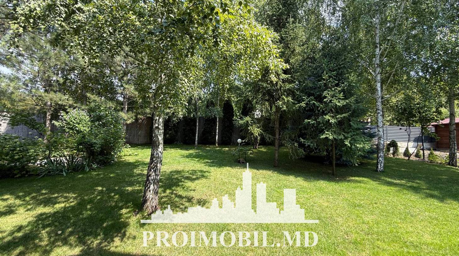 https://images.proimobil.md/sK98TDQ3YQ3PfO_TsbCPhju41FQCgbocw230bmDIq1s/watermark:0.75:so:0:30:0.39/resize:fill:1460:816:1/gravity:ce/bG9jYWw6Ly8vZXN0YXRlL2xyL2E1NzI3N2E5LTFhYTYtNDVhOC05MGFiLTMwN2Q3ODliMTBlMC5qcGVn
