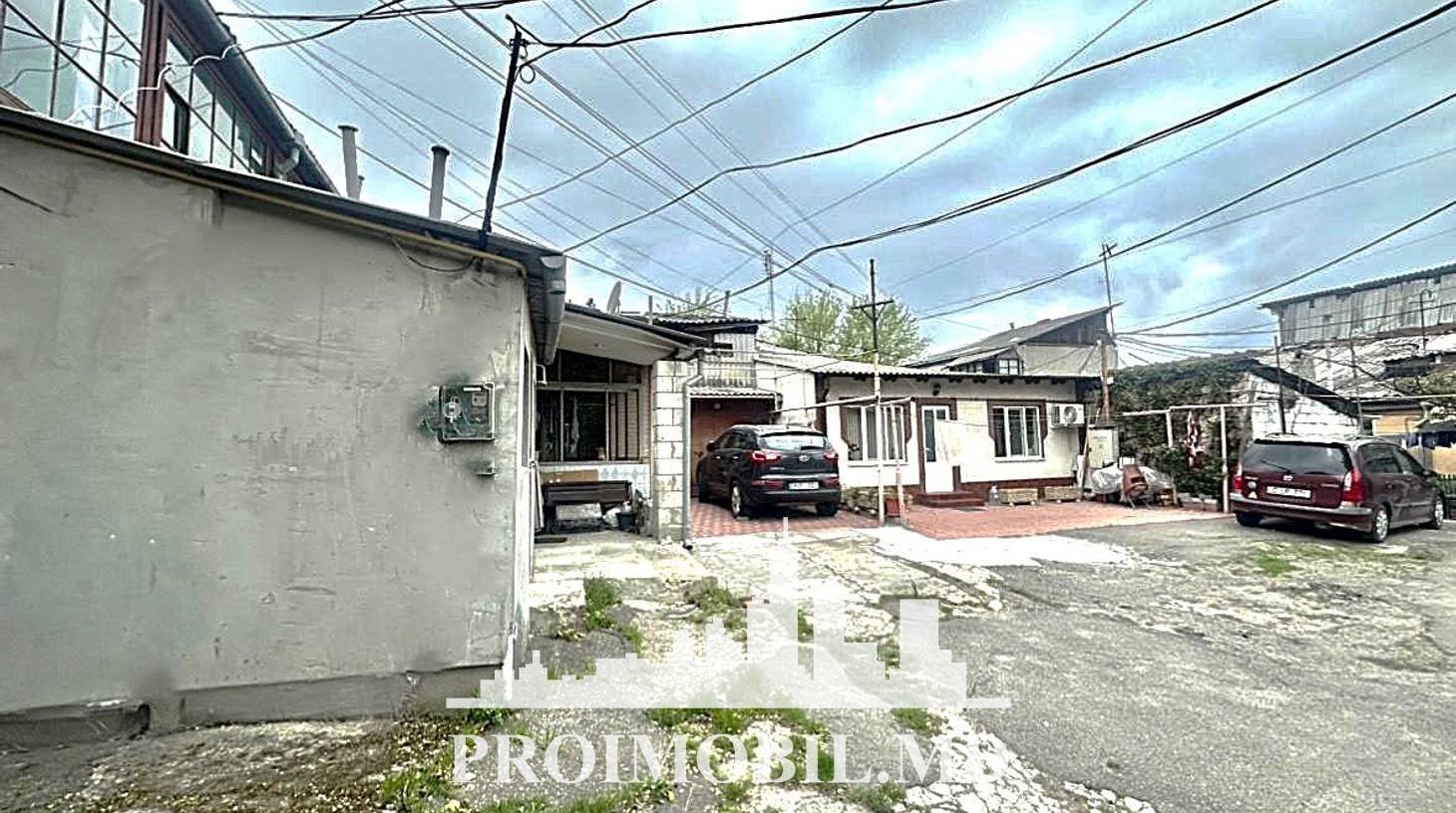 https://images.proimobil.md/sOBZuuZT3zEPJ4zJ_0eujcJaFsDlZXoYP0n8eRLincA/watermark:0.75:so:0:30:0.39/resize:fill:1460:816:1/gravity:ce/bG9jYWw6Ly8vZXN0YXRlL2xyL2FlNTU2M2JiLTM1ZTEtNDQ4OC1hYTY1LTc1ZDM4YzliY2E3OC5qcGVn