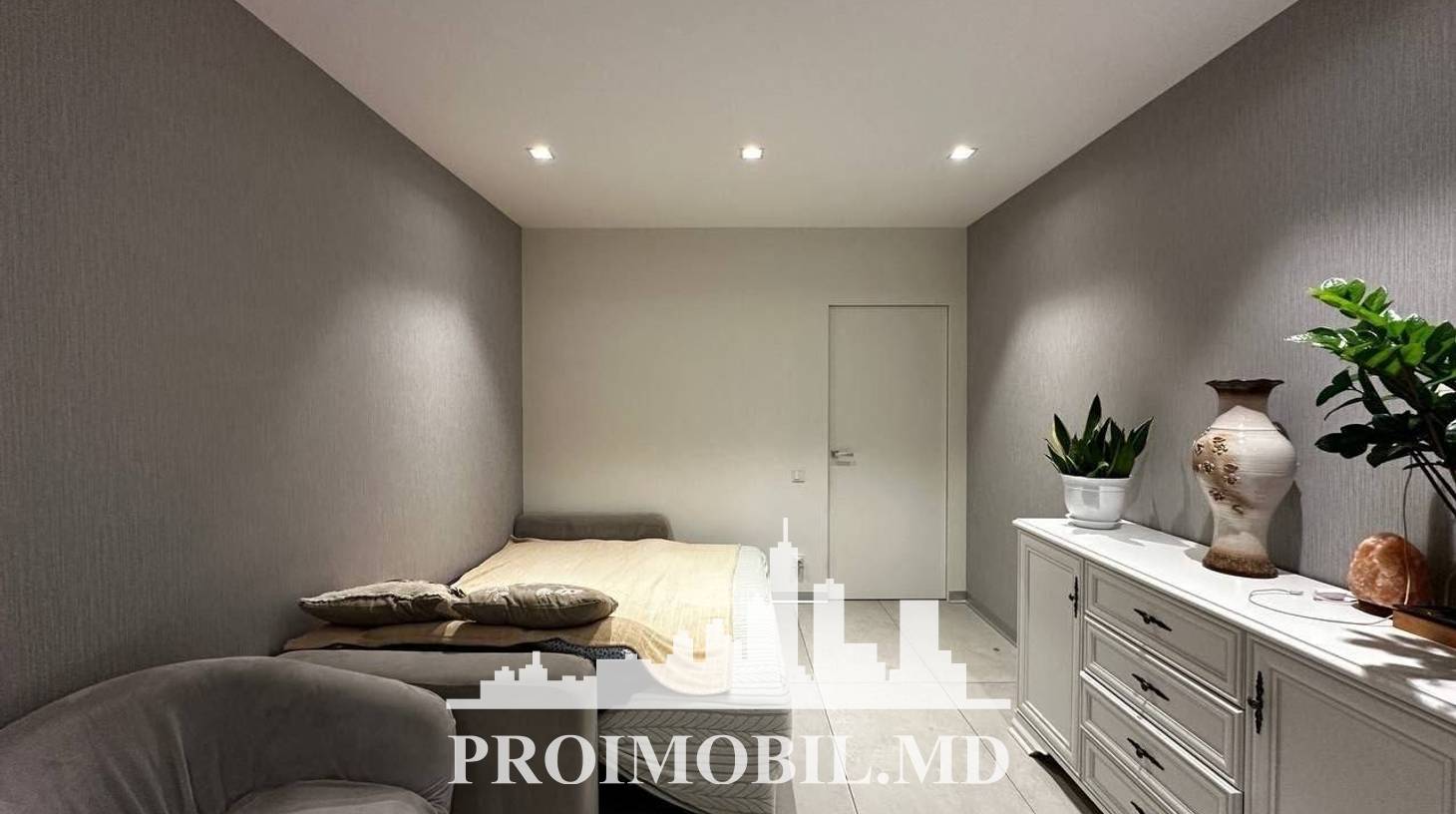 https://images.proimobil.md/sOUvWk-XEWYf_FrYbAIaY1sOylAo0rMTthcUNuCBZig/watermark:0.75:so:0:30:0.39/resize:fill:1460:816:1/gravity:ce/bG9jYWw6Ly8vZXN0YXRlL2xyL2VlMjA0YmQ2LTM1NzItNGY1Ny05ZjA1LTBiNjYzM2ExZmFhZi5qcGVn