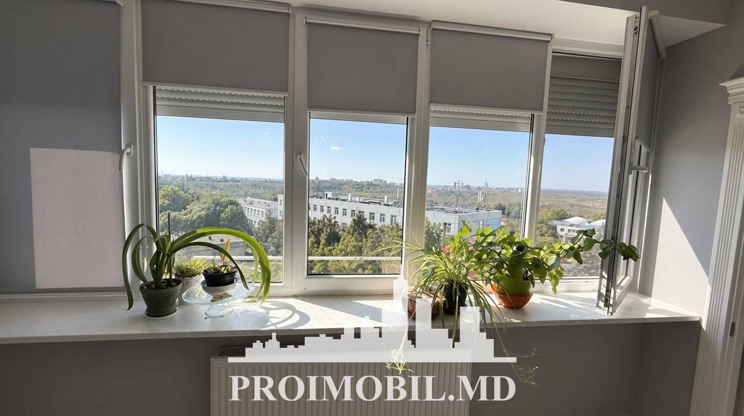 https://images.proimobil.md/sTB8J9r0XWlLMe3r6XTHdeT-X8FxU1UNzdPzfBn60v8/watermark:0.75:so:0:30:0.39/resize:fill:1460:816:1/gravity:ce/bG9jYWw6Ly8vZXN0YXRlL2xyL2UzZWU2NjZjLWIzMDYtNGZiYi04MzlhLTVhNzc5OGQ5MmI0Zi5qcGVn