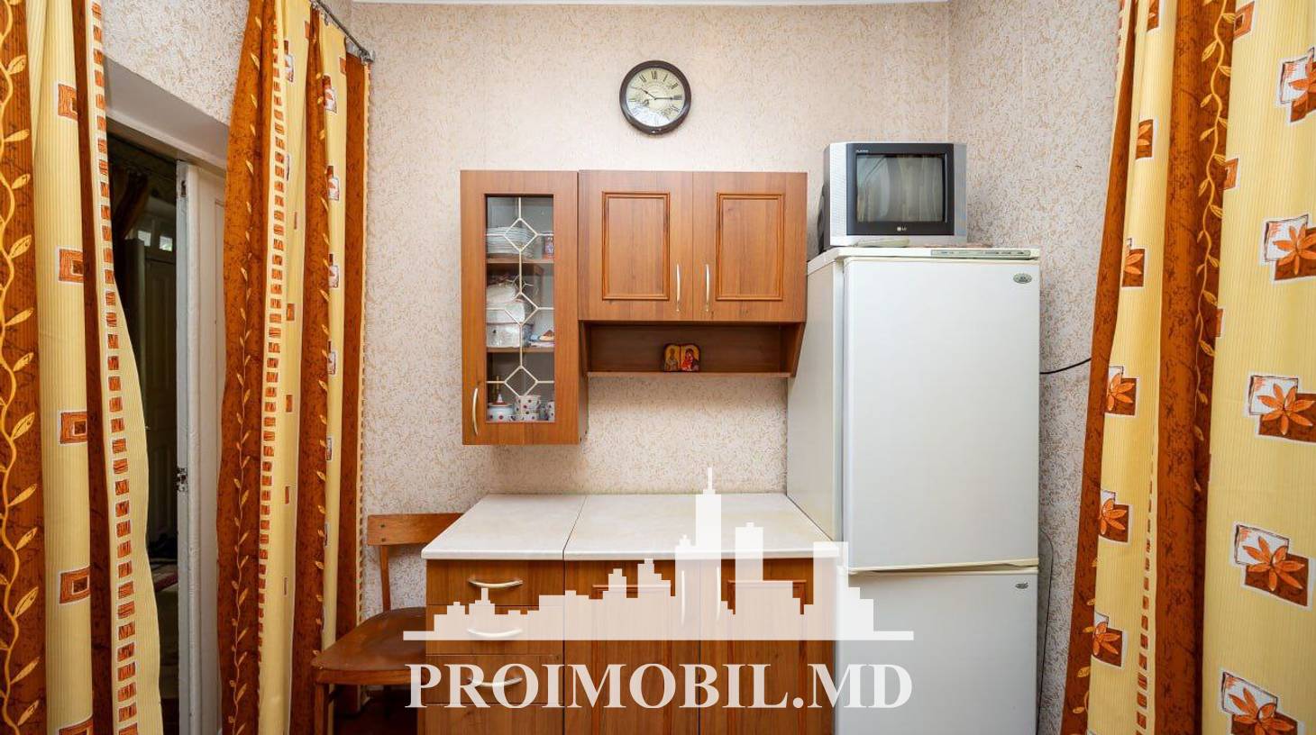 https://images.proimobil.md/sUUqy64kthEnsXvTFxLKCamo6eDojokWLXOBf6fk5MI/watermark:0.75:so:0:30:0.39/resize:fill:1460:816:1/gravity:ce/bG9jYWw6Ly8vZXN0YXRlL2xyL2M1NzExNWUxLWY4NzEtNDRlNC05OGQxLTRiMmI0MWI1ZmY5ZS5qcGVn