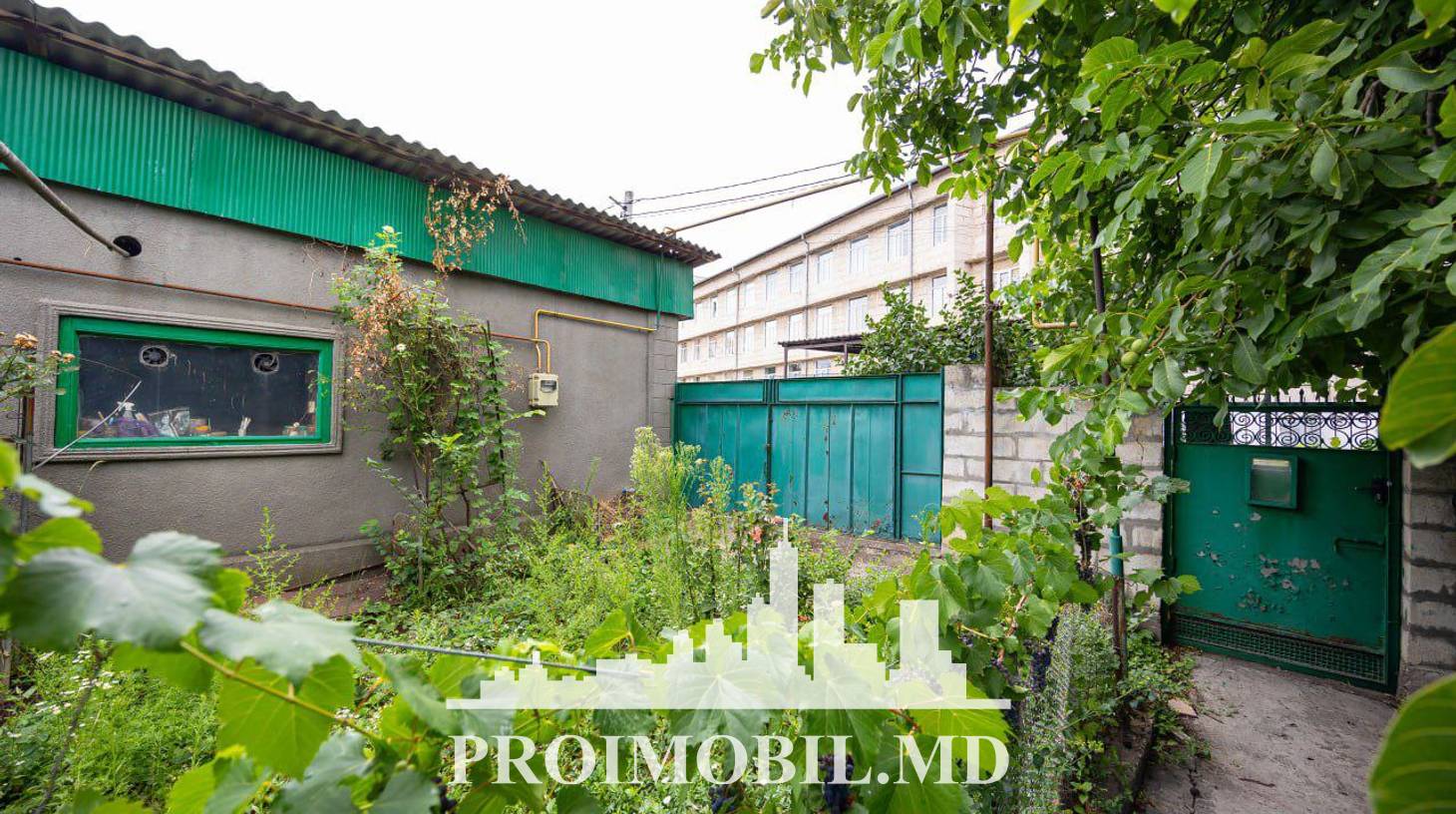 https://images.proimobil.md/sVcwOibNb3Y2M1J8KnnvGhGEmqcT8qwiCN26gLZChOM/watermark:0.75:so:0:30:0.39/resize:fill:1460:816:1/gravity:ce/bG9jYWw6Ly8vZXN0YXRlL2xyL2I3OTQ1N2I0LTA1MjEtNDgwMi1iNzlmLWVkZDRiODMxMmRlZi5qcGVn