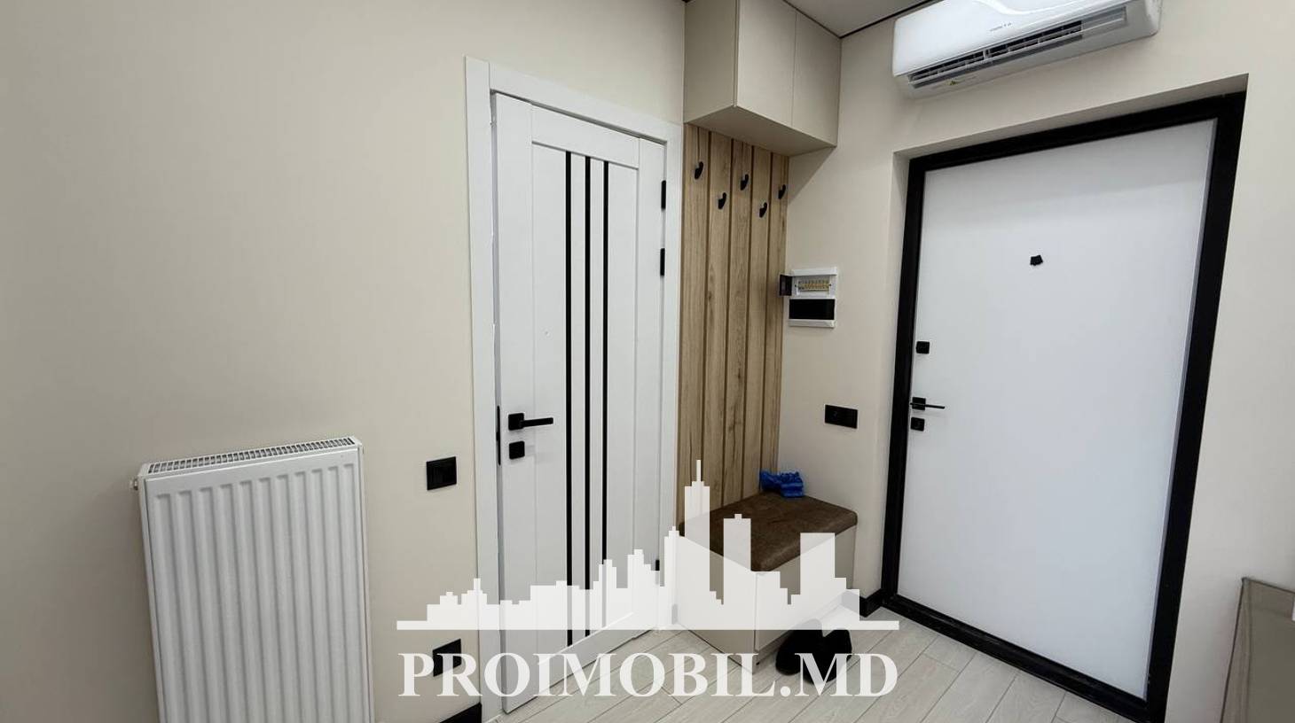 https://images.proimobil.md/sXU_LDHTu4NjiYdPqBvXI0v1EdzSc6ixSy8WAMPbqR8/watermark:0.75:so:0:30:0.39/resize:fill:1460:816:1/gravity:ce/bG9jYWw6Ly8vZXN0YXRlL2xyL2FkMjc2NTQ2LWQ2MmYtNGQzNS1hMDM1LWJhY2M0ZjM5ZGZmYS5qcGVn
