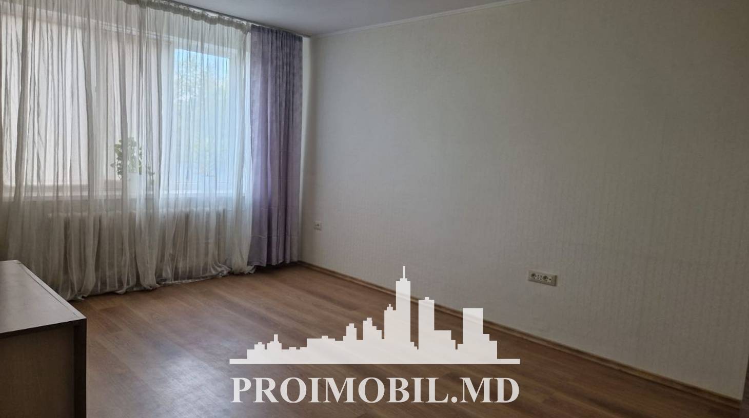 https://images.proimobil.md/sYOMqt24arMtBclNHscJ0c20FYZrqeh5_CZa5jh8KnA/watermark:0.75:so:0:30:0.39/resize:fill:1460:816:1/gravity:ce/bG9jYWw6Ly8vZXN0YXRlL2xyLzI4YmJmZTYxLWVjOWUtNGJmYy1hNTQyLTdmNjQxZDkyOTZiMy5qcGVn