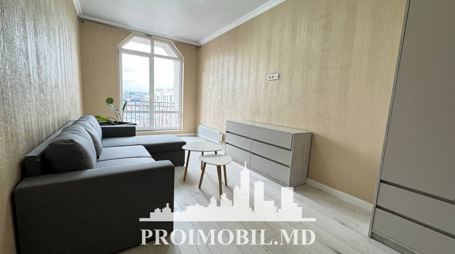 https://images.proimobil.md/sYbif6gh5DT-H1LBHqlfmpDuVIPOnNTJmeKQ5jhkbyg/watermark:0.75:so:0:30:0.39/resize:fill:1460:816:1/gravity:ce/bG9jYWw6Ly8vZXN0YXRlL2xyL2UxM2VlZTM4LWY0MzctNDRhMi1hNjFjLTliNDE3OWUwZjFjMS5qcGVn