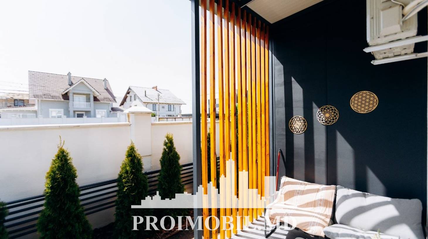 https://images.proimobil.md/sbLYzX2awWK7VXrjWQ4PN7csaE41diuQ7ASt78HAeY4/watermark:0.75:so:0:30:0.39/resize:fill:1460:816:1/gravity:ce/bG9jYWw6Ly8vZXN0YXRlL2xyLzI1MmEzOWQwLWU5ZjItNGZjYS1hNDhlLThjZjRlZmQzY2ZlNC5qcGVn