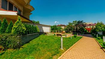 https://images.proimobil.md/sbnG5gZ9F9ColeNCu12FazsUfTn_5DpisPMns4Ppgys/resize:fill:350:198:1/gravity:ce/bG9jYWw6Ly8vZXN0YXRlL2xyL2NiZGI5MjNhLTJkY2QtNGNlZC05MGNmLTdiMmRjN2RjYWEwZC5qcGVn