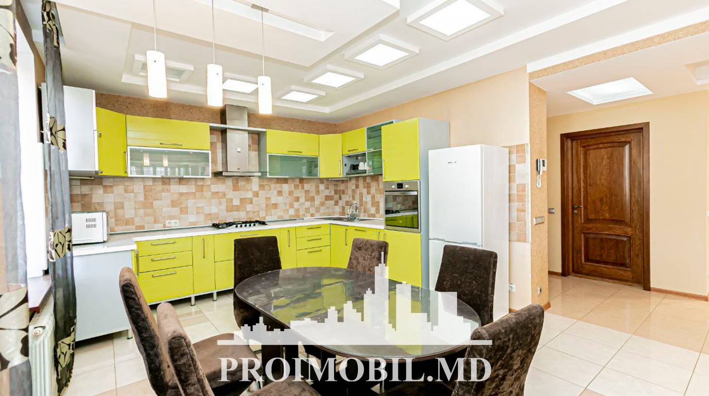 https://images.proimobil.md/scr2vR6XF06bRtC6MhctrX9YqdUJQm8PprGcWCwA6dg/watermark:0.75:so:0:30:0.39/resize:fill:1460:816:1/gravity:ce/bG9jYWw6Ly8vZXN0YXRlL2xyLzM0ODBhZWQ3LTQ0NGEtNGUyNi1iOTU1LTIxYjlhMmVhNWU5Mi5qcGVn