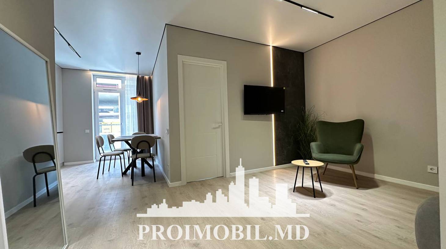 https://images.proimobil.md/sf_ZkPKZwGJIWp3KF9xJh_Q7xHPDDqNxXqypTrMzZNA/watermark:0.75:so:0:30:0.39/resize:fill:1460:816:1/gravity:ce/bG9jYWw6Ly8vZXN0YXRlL2xyLzFjOGRiYzM4LWEzNzEtNDg2Yi04NzE1LTJlMGMyOTVmZmZmMi5qcGVn