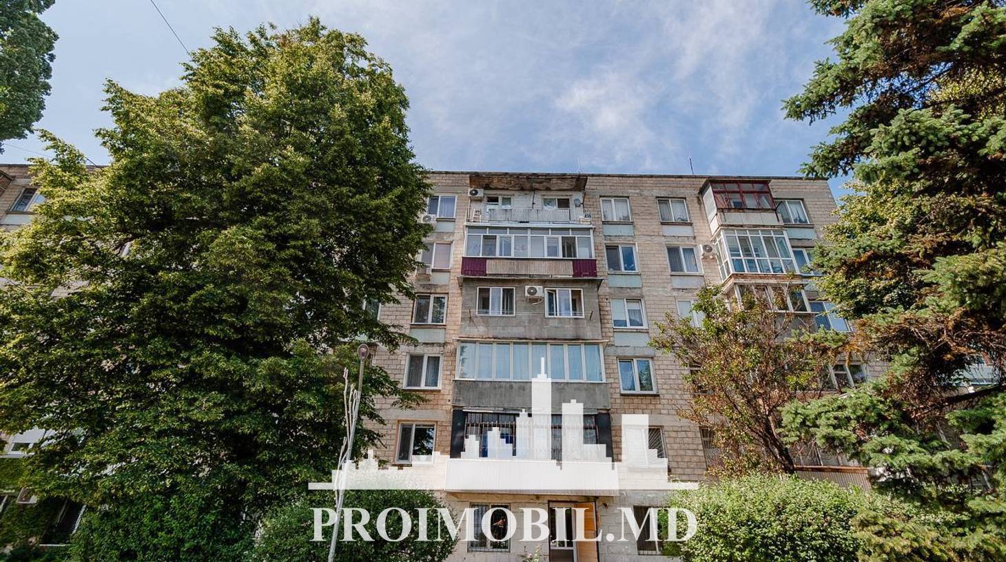 https://images.proimobil.md/sfe3Qz63oOj_rgwBijEhkWHkZpkiCBYSBOSyiMK039o/watermark:0.75:so:0:30:0.39/resize:fill:1460:816:1/gravity:ce/bG9jYWw6Ly8vZXN0YXRlL2xyLzVmNzNhYjJkLWU2NzItNDk1NS1hY2M4LTkyYjI5MDJiOWE2MS5qcGVn