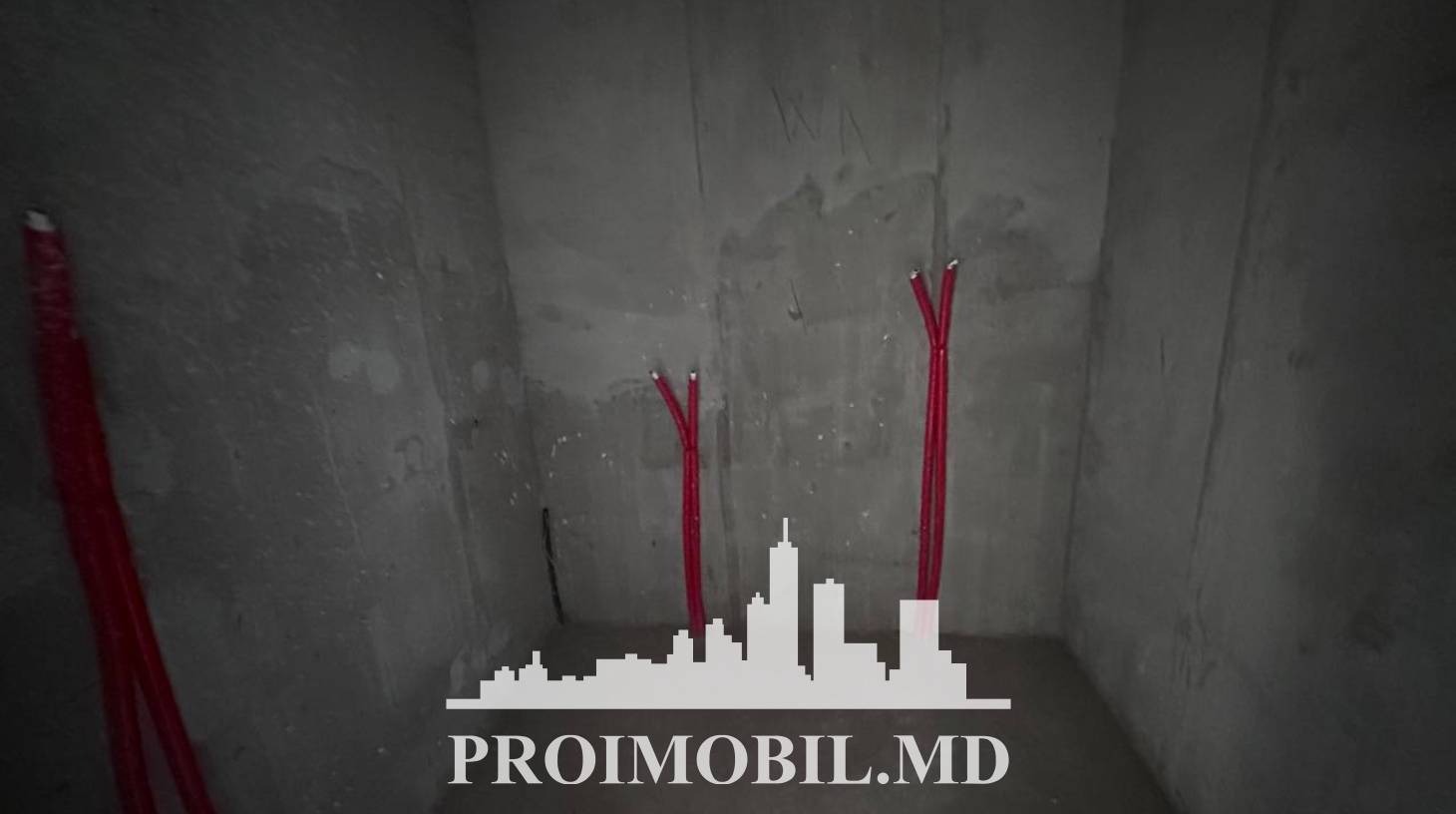https://images.proimobil.md/sfubLot_aGfPZW9nS2v8J8i7_h3iBoDSNSKn6x_9YEQ/watermark:0.75:so:0:30:0.39/resize:fill:1460:816:1/gravity:ce/bG9jYWw6Ly8vZXN0YXRlL2xyL2Q0ZWY5MzAyLWIxYWQtNDZkOS04MzA1LWI0NjFkOWRjZDJmYi5qcGVn