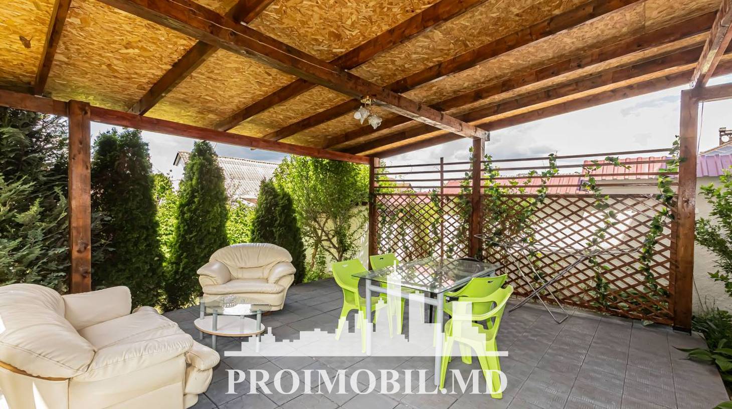 https://images.proimobil.md/siITVE1_TJKaHrpIVHZODIE5fOe-5dJBf6HkrMAHfP0/watermark:0.75:so:0:30:0.39/resize:fill:1460:816:1/gravity:ce/bG9jYWw6Ly8vZXN0YXRlL2xyLzAyNDczOTg0LTQ0Y2YtNGE3Yy1iMDIyLTczNGQ4YTdkNzdkOS5qcGVn