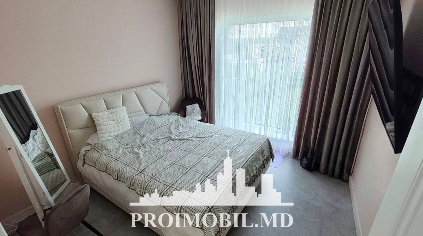 https://images.proimobil.md/slLT6gt0bPuvAQf3K0uB-CIL7XcZAuUEewKxWY2fnOw/watermark:0.75:so:0:30:0.39/resize:fill:1460:816:1/gravity:ce/bG9jYWw6Ly8vZXN0YXRlL2xyLzg5N2Q5NWFlLWNjZGUtNDZkYS1hZWFiLTU1MzU2MzE5MTU5MC5qcGVn