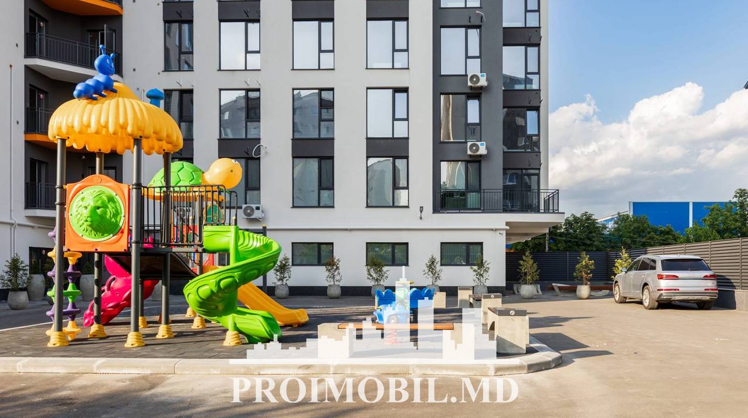 https://images.proimobil.md/slPtl0sL3y6PVdZa3oyb7ZpkEPDtGOuAbaboKZ89Y0A/watermark:0.75:so:0:30:0.39/resize:fill:1460:816:1/gravity:ce/bG9jYWw6Ly8vZXN0YXRlL2xyLzJiOTU2MjlmLWRjMmEtNDJhYy04ZTZmLTNiNmU5MmIwMTlhYy5qcGVn