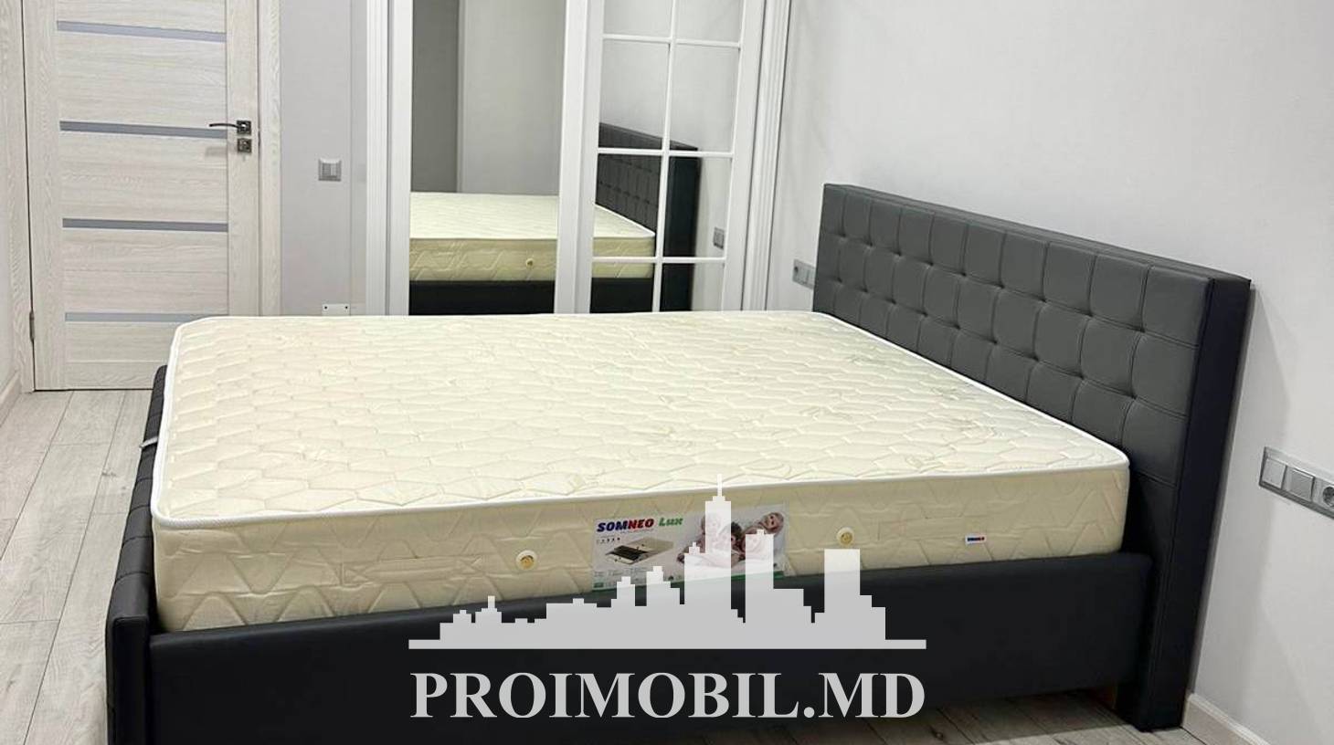 https://images.proimobil.md/snSj7vCLI0ITlKlxAYdJGVUdMqZXlOfbF4zhtx46j-w/watermark:0.75:so:0:30:0.39/resize:fill:1460:816:1/gravity:ce/bG9jYWw6Ly8vZXN0YXRlL2xyL2FlYWJlMWFjLWMzYzYtNDc0MS1iY2E5LTg0M2Y0ZWM5ZGNjZS5qcGVn