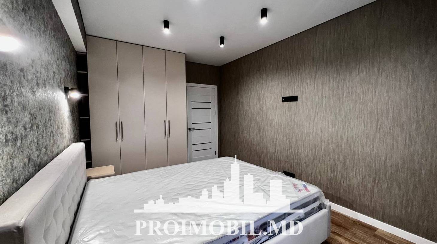 https://images.proimobil.md/sqy0rPa3ID38_Cw1B-J1xLD_JT_V6Bbrpw2pyK9WafM/watermark:0.75:so:0:30:0.39/resize:fill:1460:816:1/gravity:ce/bG9jYWw6Ly8vZXN0YXRlL2xyLzljMjM0MTg5LTliYTEtNDhkZi04NDhjLTM5YmQzYWE5YzQ1Zi5qcGVn