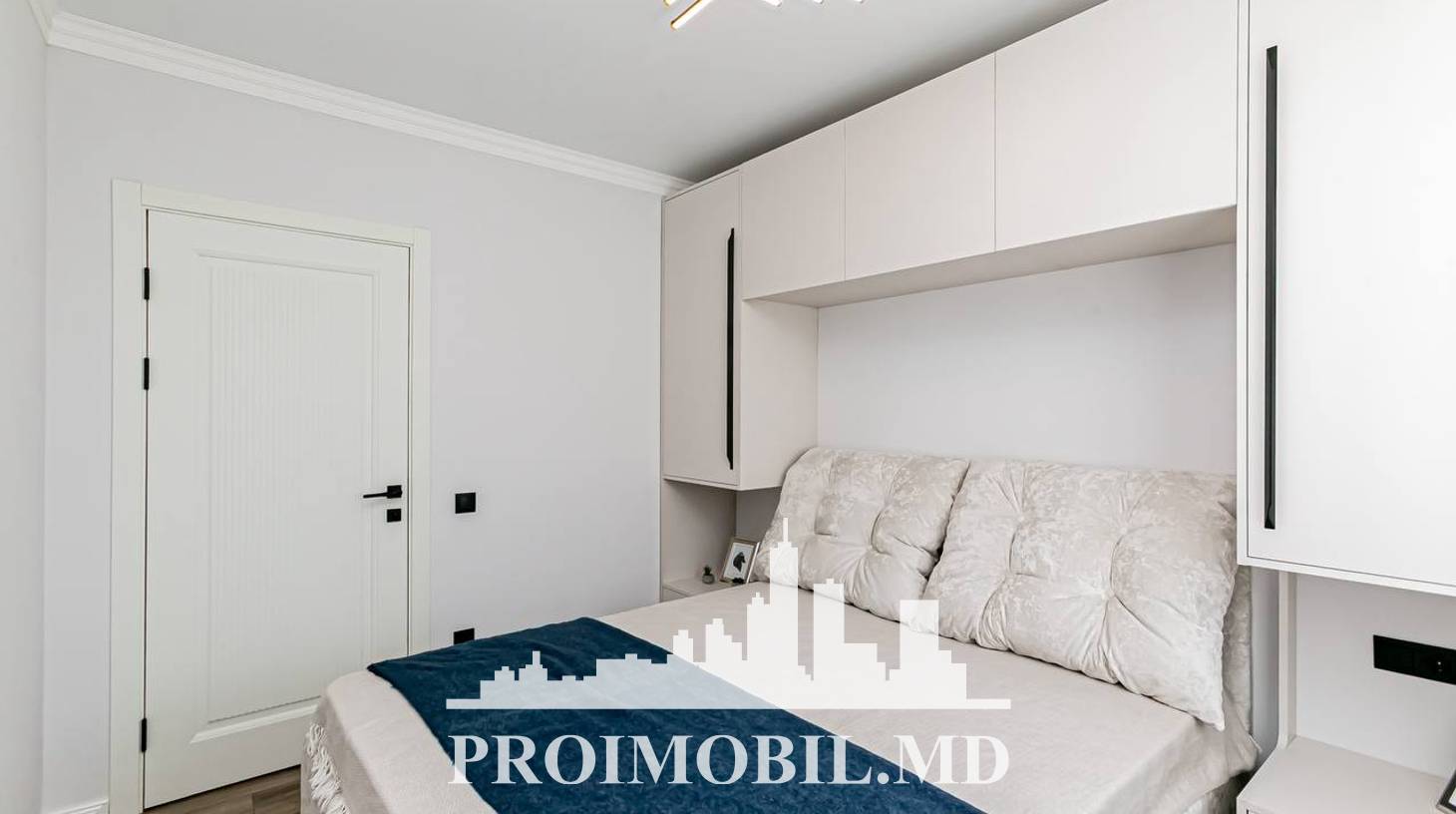 https://images.proimobil.md/suMzE1D119cRF2Re6Mv-O6TyPVjYvJYCjk9wW2vVN3U/watermark:0.75:so:0:30:0.39/resize:fill:1460:816:1/gravity:ce/bG9jYWw6Ly8vZXN0YXRlL2xyLzFhNDRmZDY5LThiZmMtNDAxZi1hOGU1LTVmM2U5ZTZmYzY0Ny5qcGVn