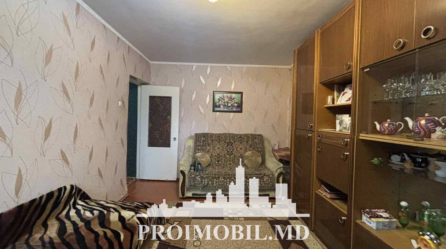 https://images.proimobil.md/sykC2UbTV-DrCR7B7IGxvtlKsVgPxARwf5MsgGObeiU/watermark:0.75:so:0:30:0.39/resize:fill:1460:816:1/gravity:ce/bG9jYWw6Ly8vZXN0YXRlL2xyL2RlMDNhYTI1LTUzOTgtNDlkMC05YjQ4LTk4YzQxMDVlOWRjNy5qcGVn
