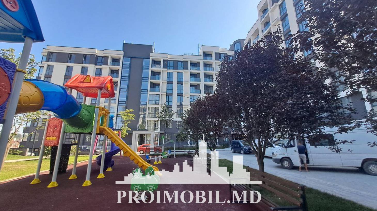 https://images.proimobil.md/t0qs96lc6UQLw2G294rzNdQnmNPzbamuTn-fVeqVyEY/watermark:0.75:so:0:30:0.39/resize:fill:1460:816:1/gravity:ce/bG9jYWw6Ly8vZXN0YXRlL2xyL2Q0YzI5MTMyLTAwMDQtNDA0Yi1hZjlhLTBkMzBmM2M3NmJhYy5qcGVn