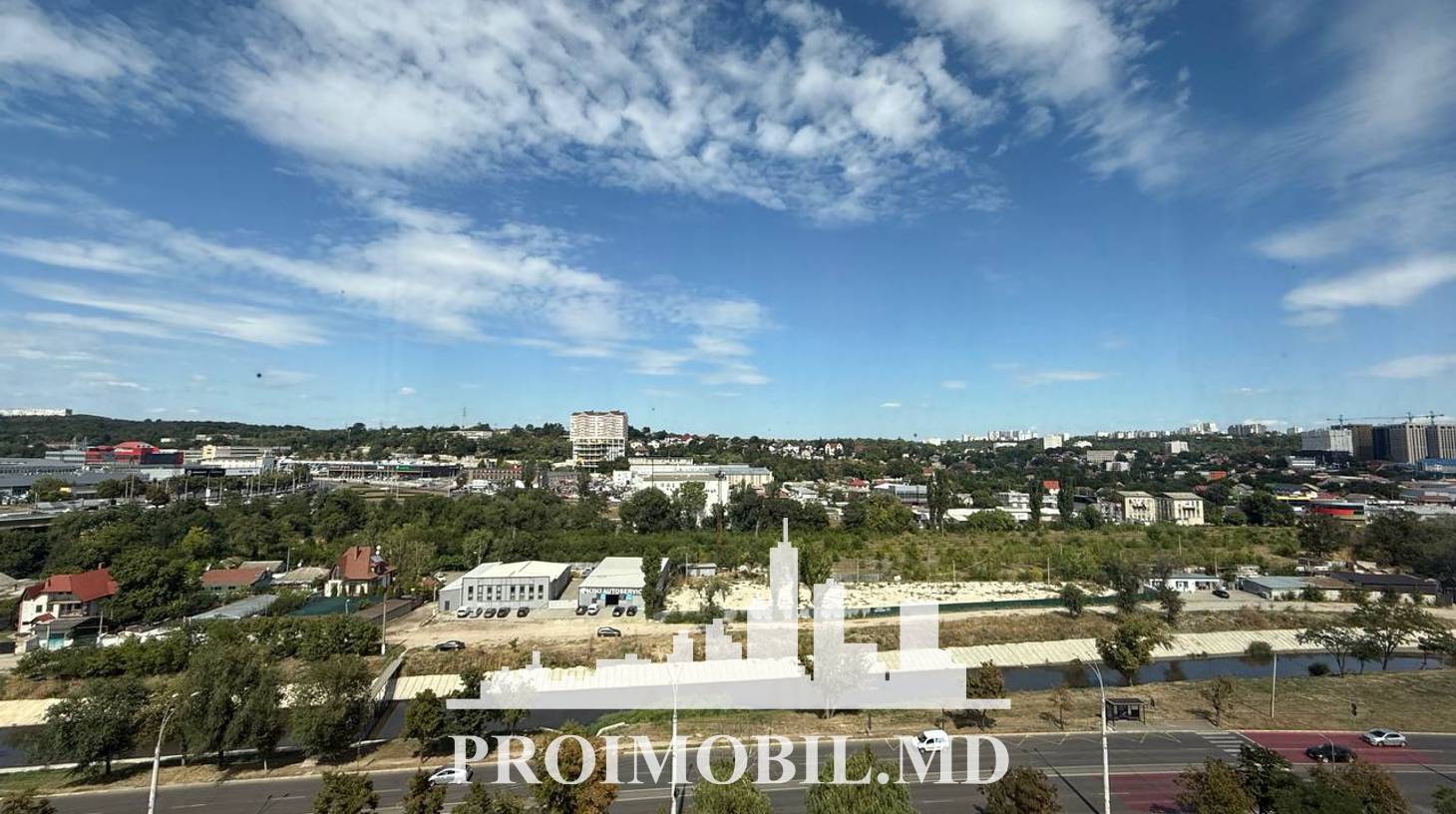 https://images.proimobil.md/t2EORu34TiNxRWw9lg8wkJe76cGaZHs0nq812xw7Wz8/watermark:0.75:so:0:30:0.39/resize:fill:1460:816:1/gravity:ce/bG9jYWw6Ly8vZXN0YXRlL2xyL2RhZTQ0ZDU1LWI3MmEtNDFmYi04MzNhLWY2Y2IyYjA5MDEyYy5qcGVn
