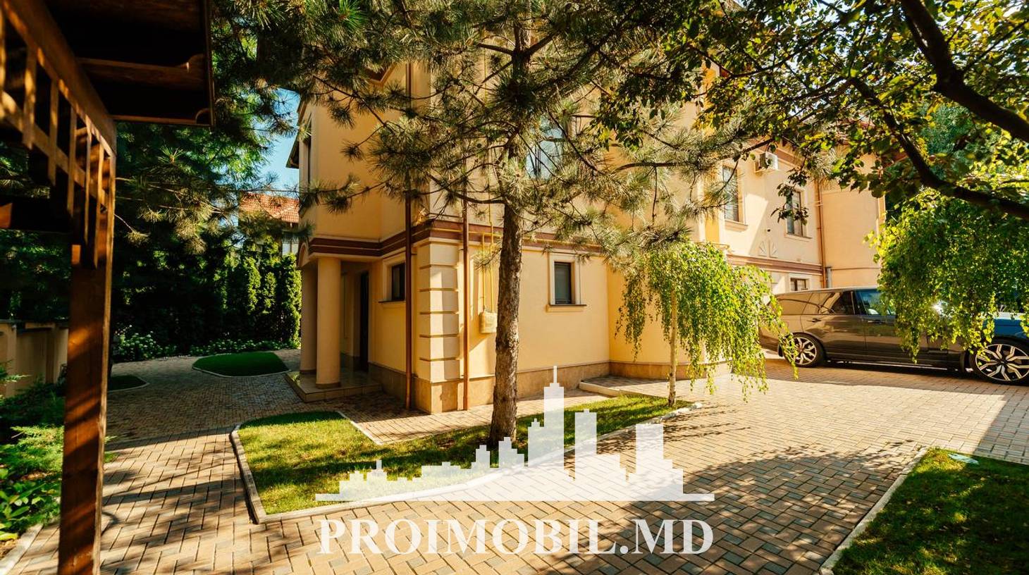 https://images.proimobil.md/t36GVGYZ6hDYOSB-XyR_h4QFociZ3xGjPXAGvyKGhzw/watermark:0.75:so:0:30:0.39/resize:fill:1460:816:1/gravity:ce/bG9jYWw6Ly8vZXN0YXRlL2xyL2MxMWQ5NjNmLWE2ZWItNDJjMi05NDI2LWIwYjUwMDI3ODc0Ny5qcGVn