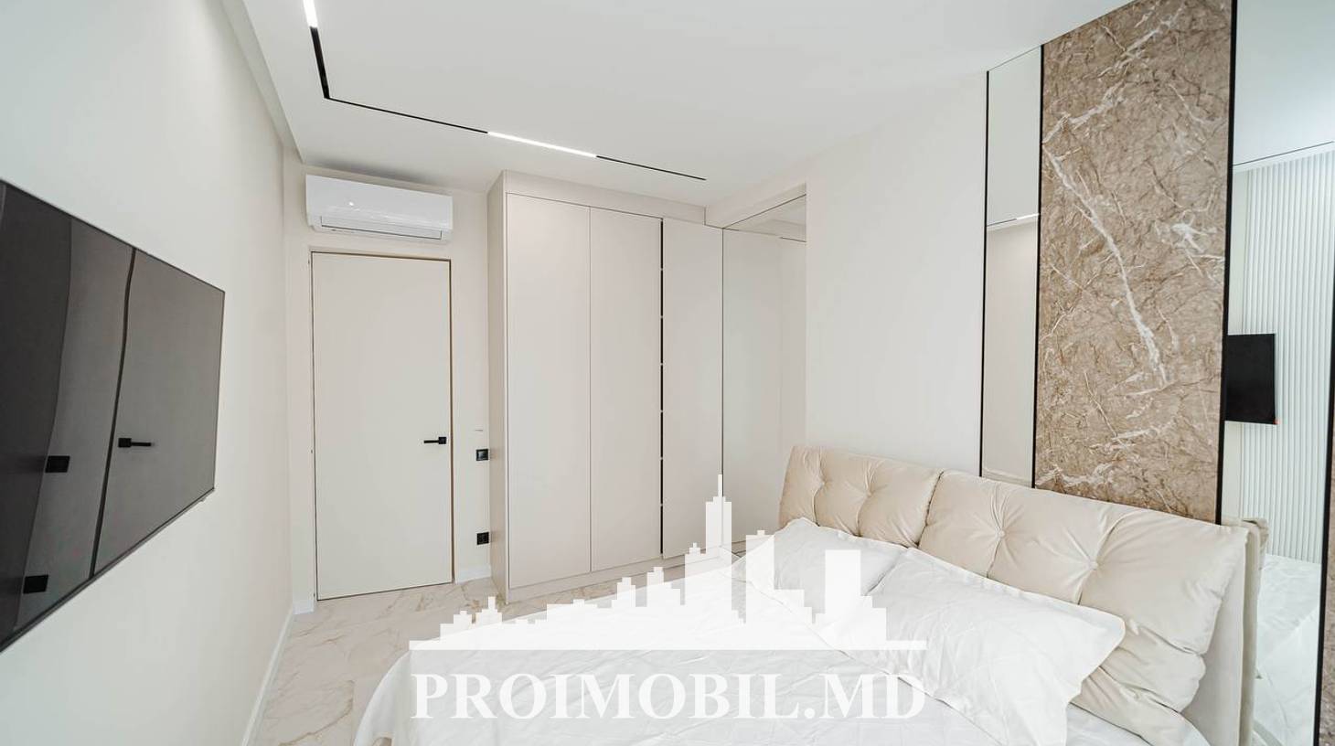 https://images.proimobil.md/t3Q8uoHhuA-Q2lwDybNkOCwqb41TiuMYk38O5dsHgEo/watermark:0.75:so:0:30:0.39/resize:fill:1460:816:1/gravity:ce/bG9jYWw6Ly8vZXN0YXRlL2xyLzRhYmNhODQ4LTIxZjktNGJlOS1iOGE5LTk4MTcyZWE2Mjk2MC5qcGVn