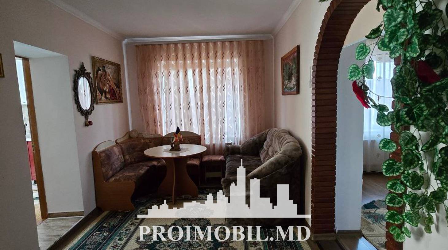 https://images.proimobil.md/t4abQxrEQ8pIYX8aJB3iwytip49hZGvFDAAQHvDPFkQ/watermark:0.75:so:0:30:0.39/resize:fill:1460:816:1/gravity:ce/bG9jYWw6Ly8vZXN0YXRlL2xyLzZlMjRjNDcxLTVhOGMtNDhlMi1hNWVhLTNhYmUzMThiYjNhNi5qcGVn