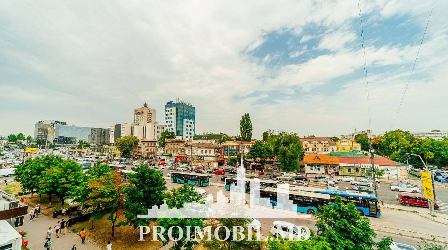 https://images.proimobil.md/t6FNO1cqTRG-acdb_-eY3ZnFZauYKKW1cCfB3P_zKLo/watermark:0.75:so:0:30:0.39/resize:fill:1460:816:1/gravity:ce/bG9jYWw6Ly8vZXN0YXRlL2xyLzQ5OWJjYjFlLTMxYTctNDBlMC1iNDU3LTU1NmYxOTI0OWU0My5qcGVn