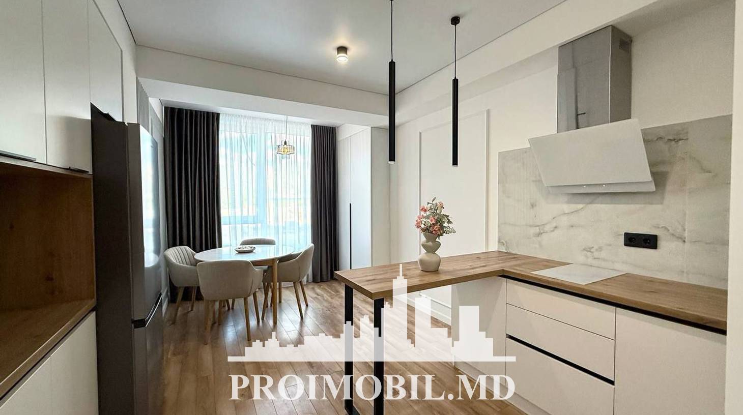 https://images.proimobil.md/t99z7Myob0rFFGZiSRWESjr5hHUb9PvIUnNcbg9ebIU/watermark:0.75:so:0:30:0.39/resize:fill:1460:816:1/gravity:ce/bG9jYWw6Ly8vZXN0YXRlL2xyLzllZGMyNDkyLTg0OWItNDQ5YS1hNmNiLTJlYjE0ZDZjYjMwNC5qcGVn