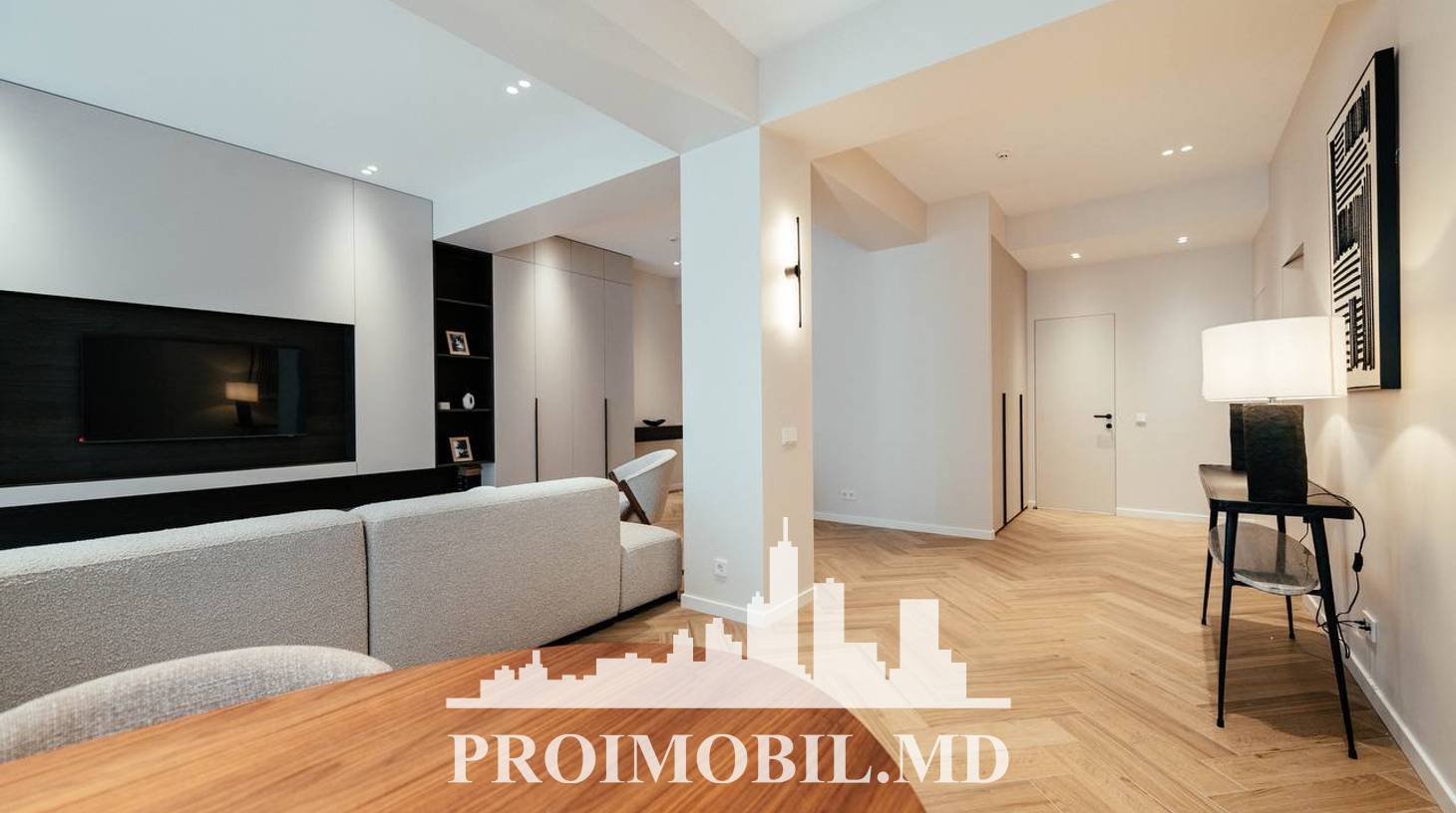 https://images.proimobil.md/t9EhzpiiqWgVZMou6Eb-AFlheBO1NCxxMf8G-J417Mg/watermark:0.75:so:0:30:0.39/resize:fill:1460:816:1/gravity:ce/bG9jYWw6Ly8vZXN0YXRlL2xyL2ZjN2IxYTcxLWVlNDUtNGVhYy05MGVmLWIzYTk5YjEwZGM1ZS5qcGVn