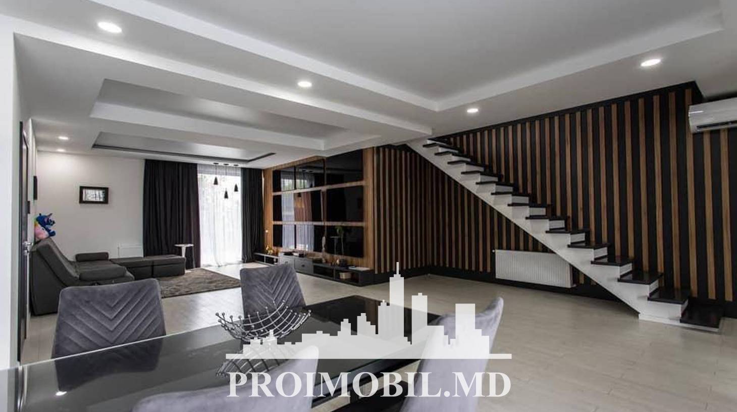 https://images.proimobil.md/tAaUywU3Hs0WRAlOkIPpUo02DXdZPOVjNXoAix4Bdmk/watermark:0.75:so:0:30:0.39/resize:fill:1460:816:1/gravity:ce/bG9jYWw6Ly8vZXN0YXRlL2xyL2Y0MWM0ZmFkLWY5ZGQtNDc0Zi05NTU2LTZhYjJkODhlYWI3MS5qcGVn