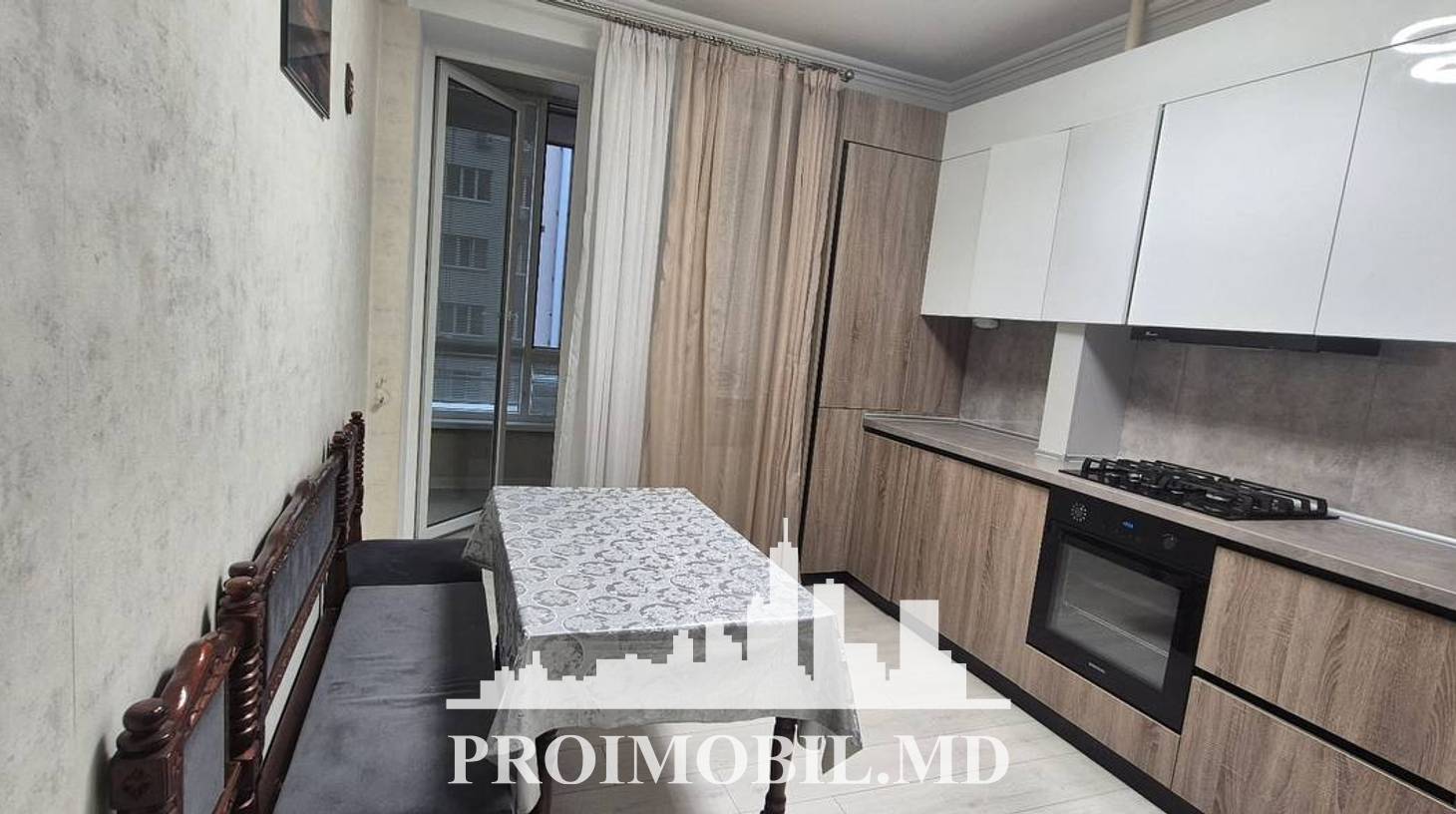 https://images.proimobil.md/tDtewHcjbAobLw3nnc0RHLaLK89jHJ9O38JxmLyk314/watermark:0.75:so:0:30:0.39/resize:fill:1460:816:1/gravity:ce/bG9jYWw6Ly8vZXN0YXRlL2xyLzZlMGFhNzJhLWQ2OWEtNDdhMi1iNjdlLTYwMmY0M2QzMThkOS5qcGVn