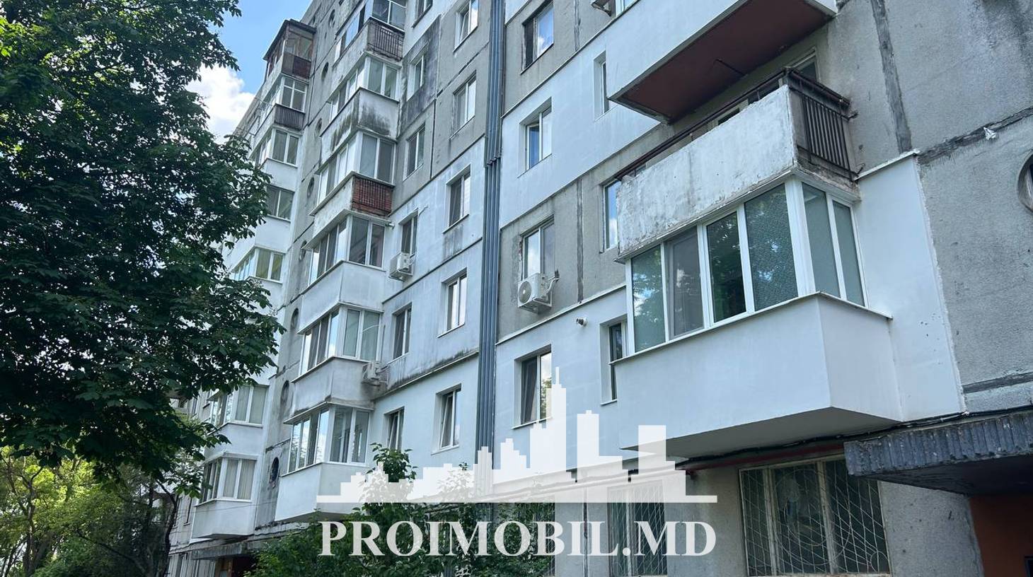 https://images.proimobil.md/tEn6q21CCOTxHjih_QX-G6dJUULZa5BmWkF22PrHTic/watermark:0.75:so:0:30:0.39/resize:fill:1460:816:1/gravity:ce/bG9jYWw6Ly8vZXN0YXRlL2xyLzJjMzJhMTVlLTI4MmMtNGJkNi1hMTkyLTMyYmUzY2QxMDE2Yy5qcGVn