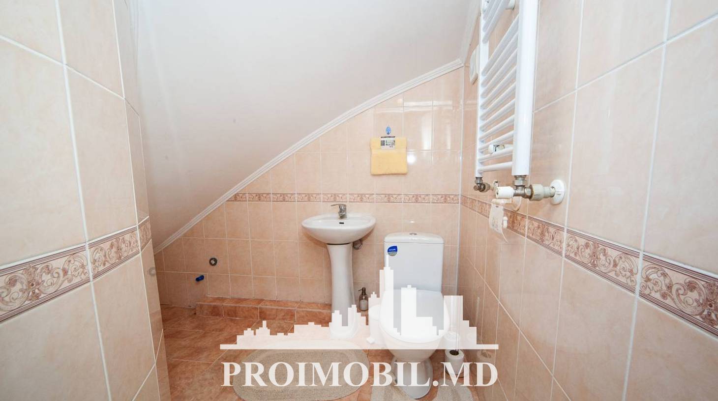 https://images.proimobil.md/tI0P1zJ7WaivdXaVbjzGM4czGTPVrnnL2K9w6EVAHF0/watermark:0.75:so:0:30:0.39/resize:fill:1460:816:1/gravity:ce/bG9jYWw6Ly8vZXN0YXRlL2xyLzBmYmJkYzRhLTA1NmYtNDVhMS04NWE5LWQzNjkyYmRhYjllNS5qcGVn