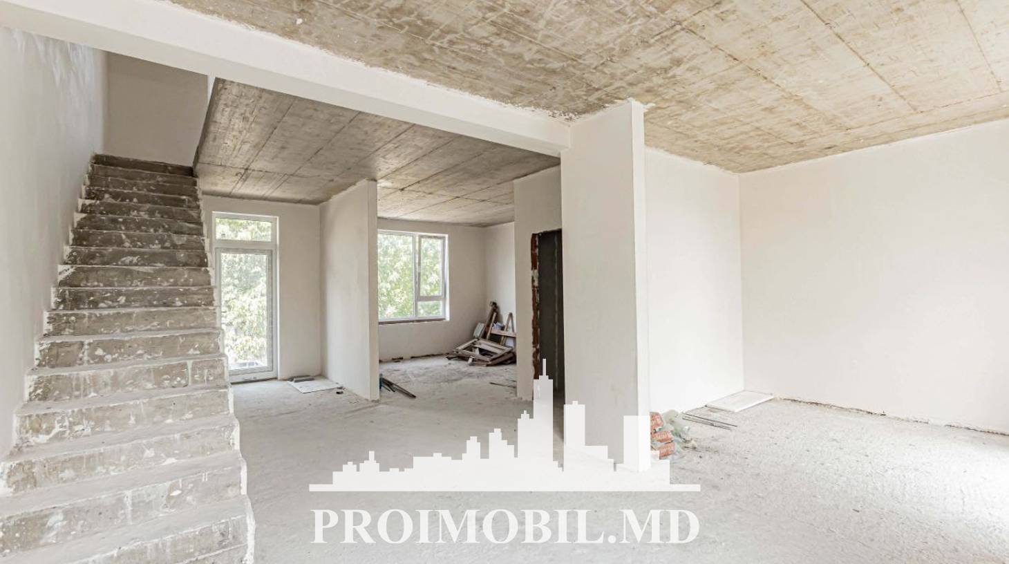 https://images.proimobil.md/tIZpu5J3aQ2e7J3LeS836uDjlUT5_7YthwNibaigafw/watermark:0.75:so:0:30:0.39/resize:fill:1460:816:1/gravity:ce/bG9jYWw6Ly8vZXN0YXRlL2xyLzU0ZTU5ZjE3LTFkYzItNGNhOC1iMzNkLTdiMjgwZmMyZGQ1ZS5qcGVn