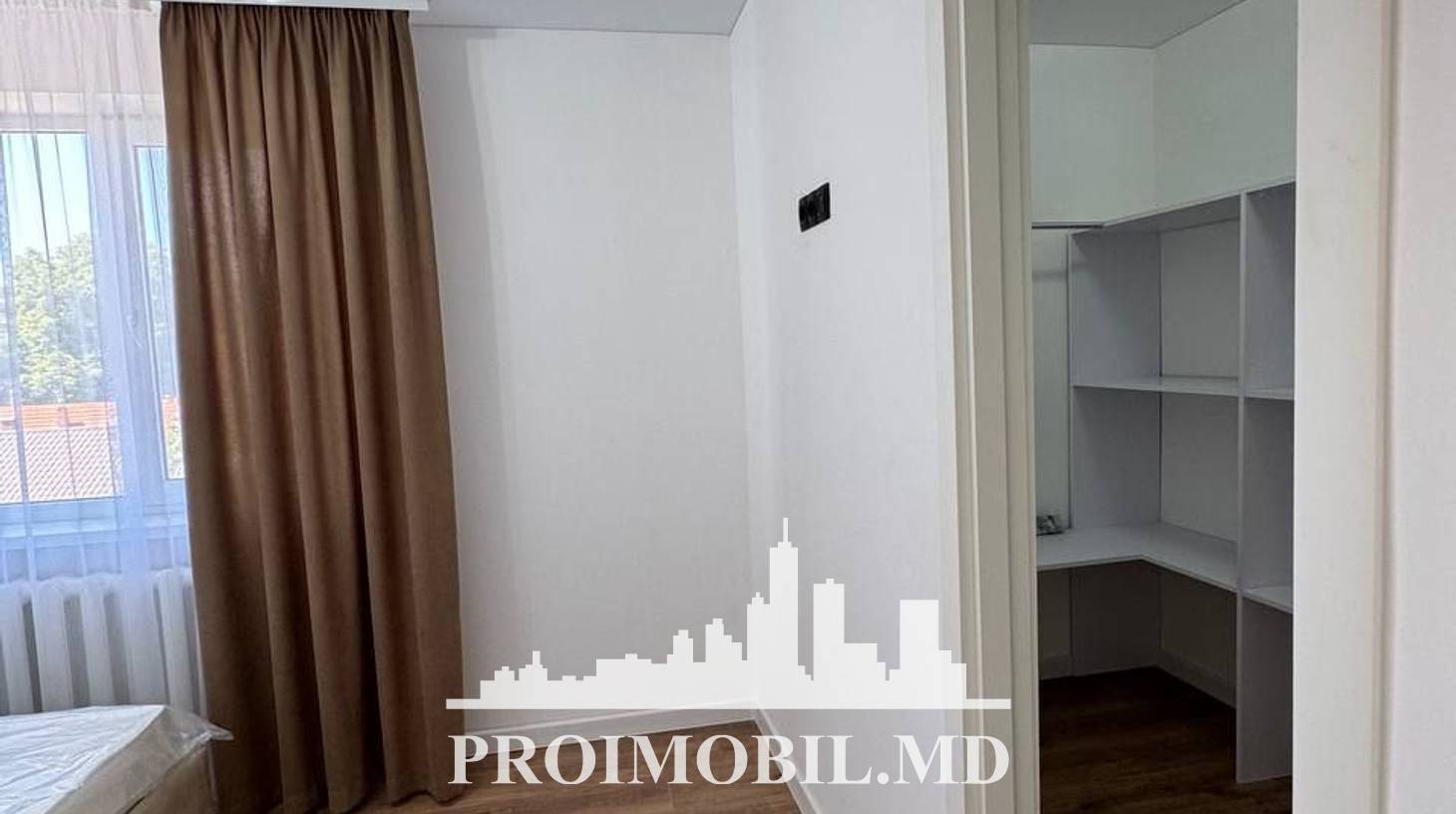 https://images.proimobil.md/tIuImJFbPzhx2GLyKbaFFnlWzztKfF71UO4dEUxlNbI/watermark:0.75:so:0:30:0.39/resize:fill:1460:816:1/gravity:ce/bG9jYWw6Ly8vZXN0YXRlL2xyL2IyOGMxNGNkLTg3YWEtNDMzOS1iZDVmLTliNTU5N2JhNzFlNS5qcGVn