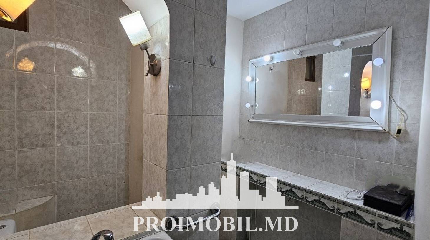 https://images.proimobil.md/tJa8qjbBSiYQleIQbNjWwCpu9Yoe6Pa7mHE5XcDUqs0/watermark:0.75:so:0:30:0.39/resize:fill:1460:816:1/gravity:ce/bG9jYWw6Ly8vZXN0YXRlL2xyLzliZmU2YzMyLTBmMTMtNDg2ZC05NDZmLWUxZmNjMDRkNjhiYS5qcGVn