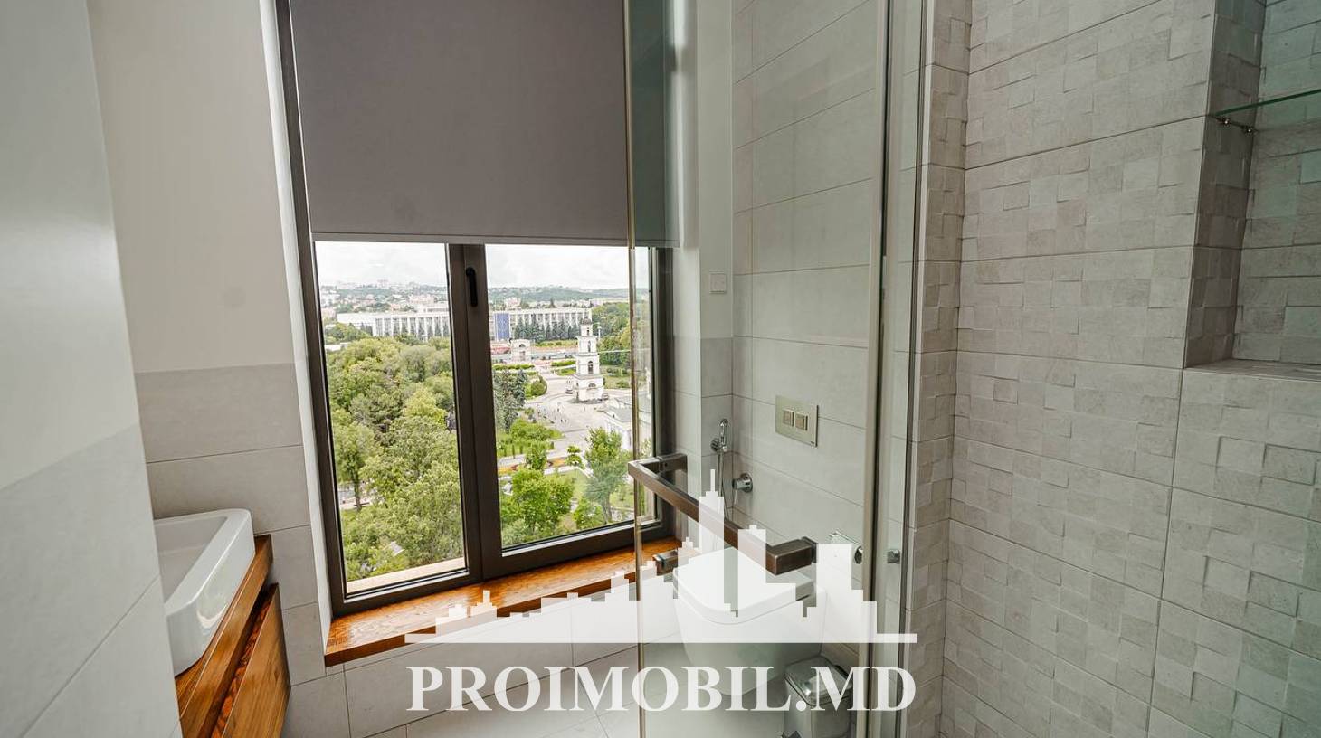 https://images.proimobil.md/tOcRRjbRYmmS-y4wokIa77eeYvkCIXioqF9DJ-i58E4/watermark:0.75:so:0:30:0.39/resize:fill:1460:816:1/gravity:ce/bG9jYWw6Ly8vZXN0YXRlL2xyL2YxNzA3MjgwLTE4NDEtNDAyMy05ZjU5LWE5N2ZiZjdmMmI3Ny5qcGVn