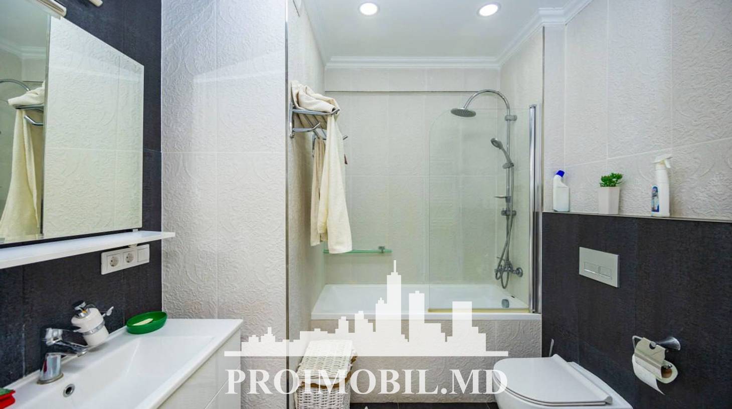 https://images.proimobil.md/tQ9NwvSGSMc1JwPGEprzk9tTGyqlti6CfKMbU_YV4hs/watermark:0.75:so:0:30:0.39/resize:fill:1460:816:1/gravity:ce/bG9jYWw6Ly8vZXN0YXRlL2xyL2RmMWNjY2MyLWQ0NjEtNDZkNi1hM2Y1LTMxMDFlZWQ0NDMxMS5qcGVn