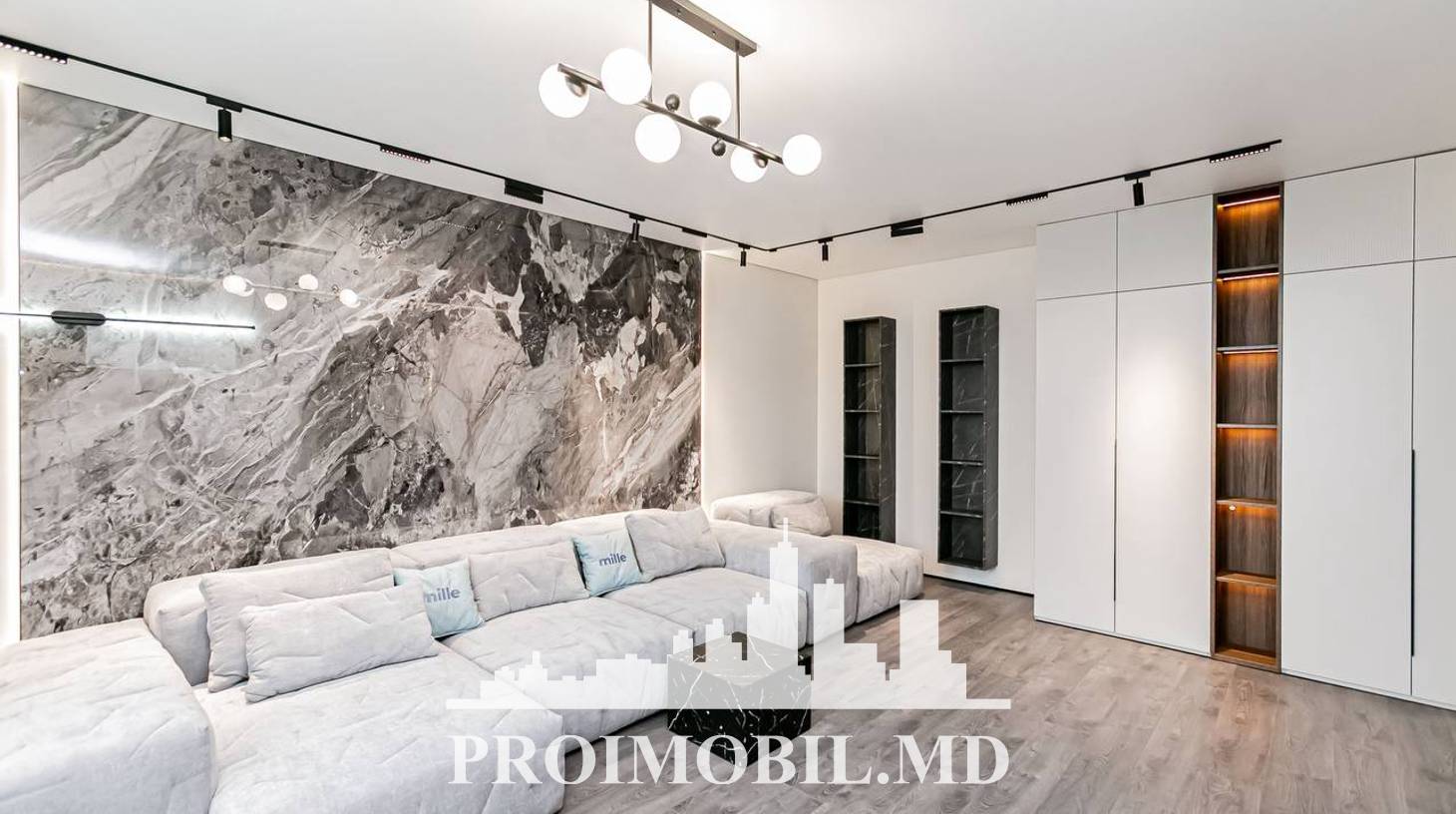 https://images.proimobil.md/tUkJhYH_c-84cM6-4d_hLjAFelbE3WjlNsWXBEHWSd4/watermark:0.75:so:0:30:0.39/resize:fill:1460:816:1/gravity:ce/bG9jYWw6Ly8vZXN0YXRlL2xyL2U3ZDYwZWIyLWE4NDgtNDNjNC05NjkyLTNiNGM2MjExODc4Ny5qcGVn