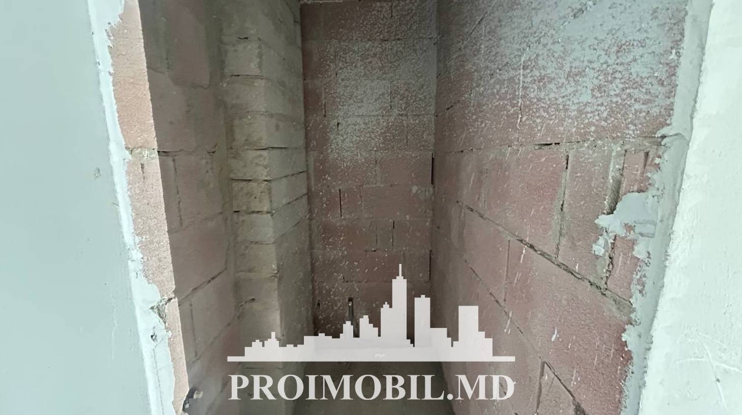 https://images.proimobil.md/tYBxXVMCYytMoOS4U1t95PF90JQ1C3FxlGducNNn1QM/watermark:0.75:so:0:30:0.39/resize:fill:1460:816:1/gravity:ce/bG9jYWw6Ly8vZXN0YXRlL2xyL2E3YTE3ODE3LTYwNWEtNDMwZC04NWU3LTdjOGVhOGI0ZmM5My5qcGVn