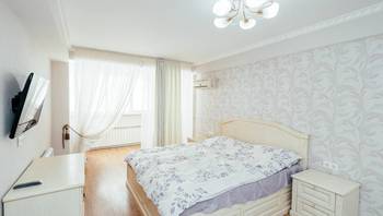 https://images.proimobil.md/tZeW9y932anjf6Pz-Y5I38Z0iU6Hxs3IhS4rYTjBBUI/resize:fill:350:198:1/gravity:ce/bG9jYWw6Ly8vZXN0YXRlL2xyLzI1OTRiOWVhLWMxNGQtNDEyYi05NWUwLTdhYmExNDliODlkMC5qcGVn